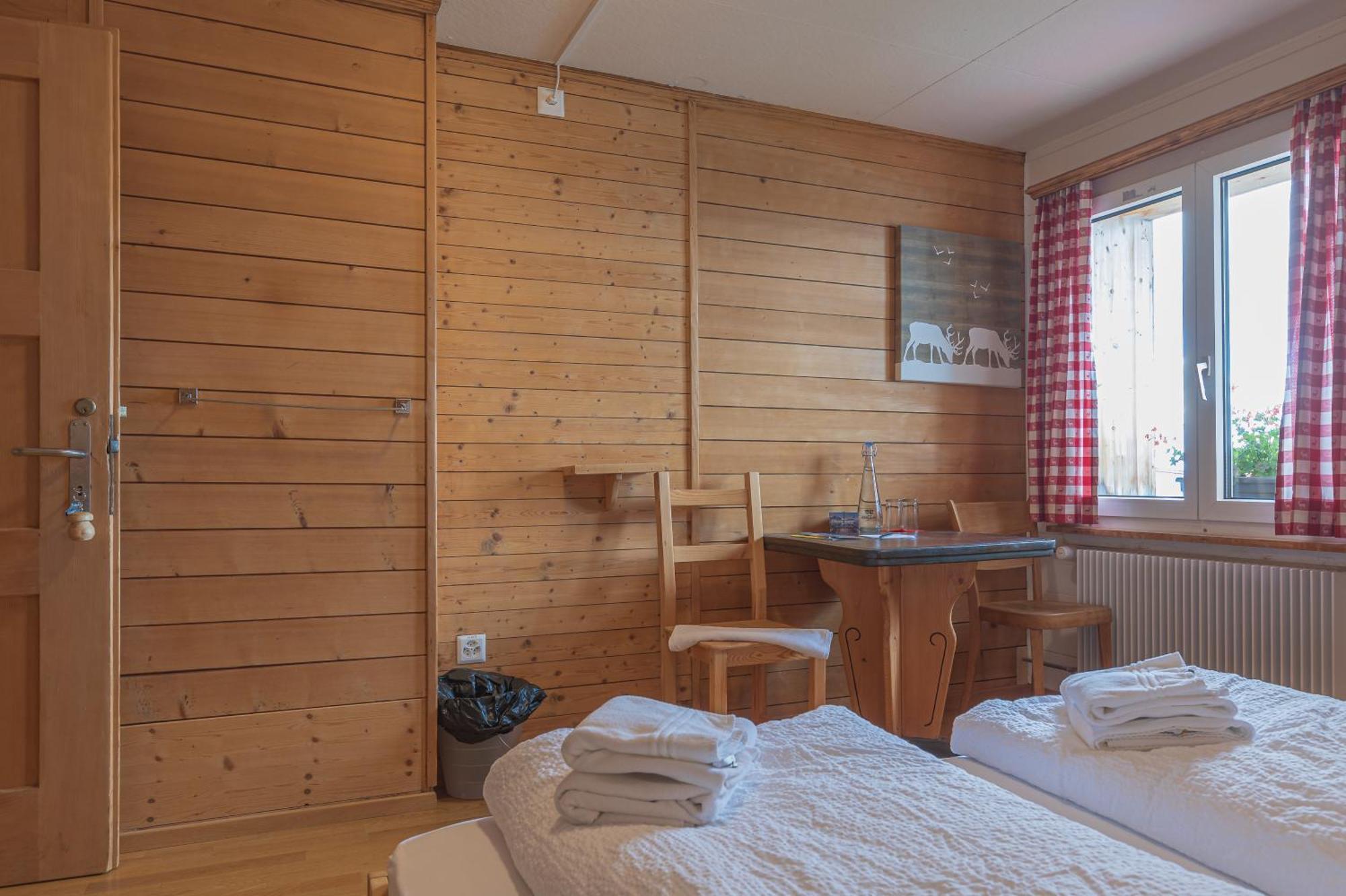 Berghaus Niederhorn Hotel บีอาเตนแบร์ก ภายนอก รูปภาพ